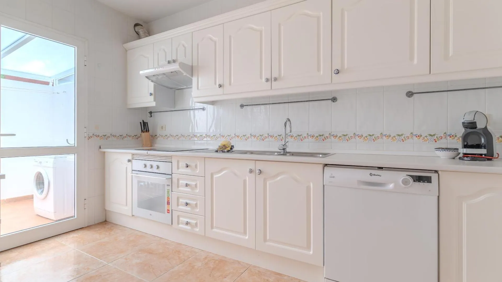 بيت للعطل فيلا Vistalmar, Duplex En Costa Adeje