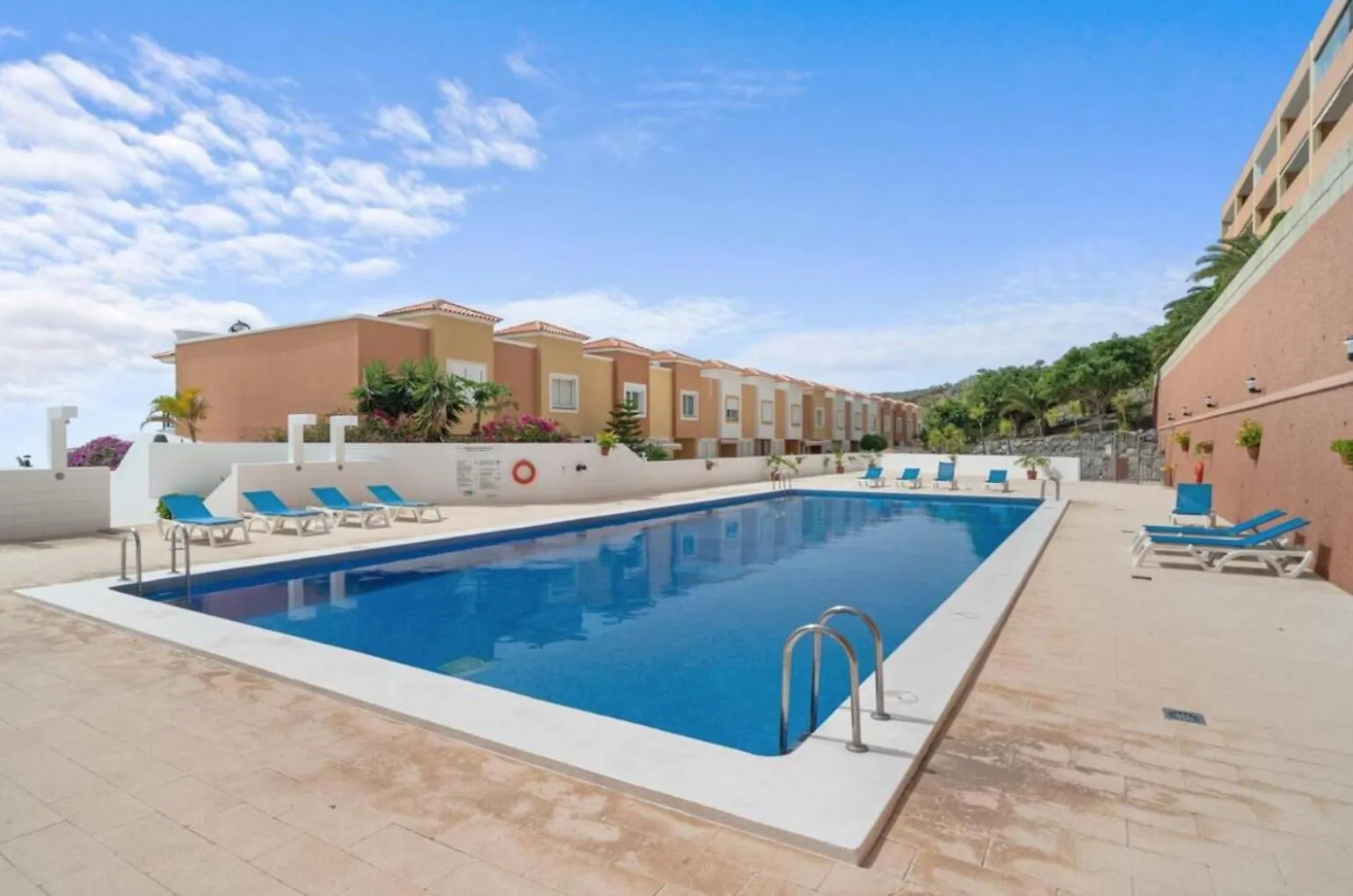 فيلا Vistalmar, Duplex En Costa Adeje أذيخي